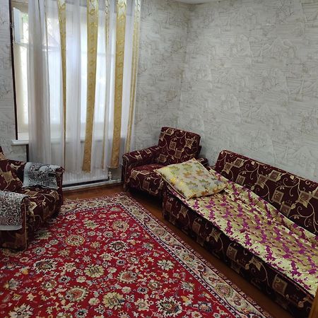 Muharram Homestay In The Neighborhood Of The Registan Square, 家族 ゲストハウス Samarcanda Exterior foto