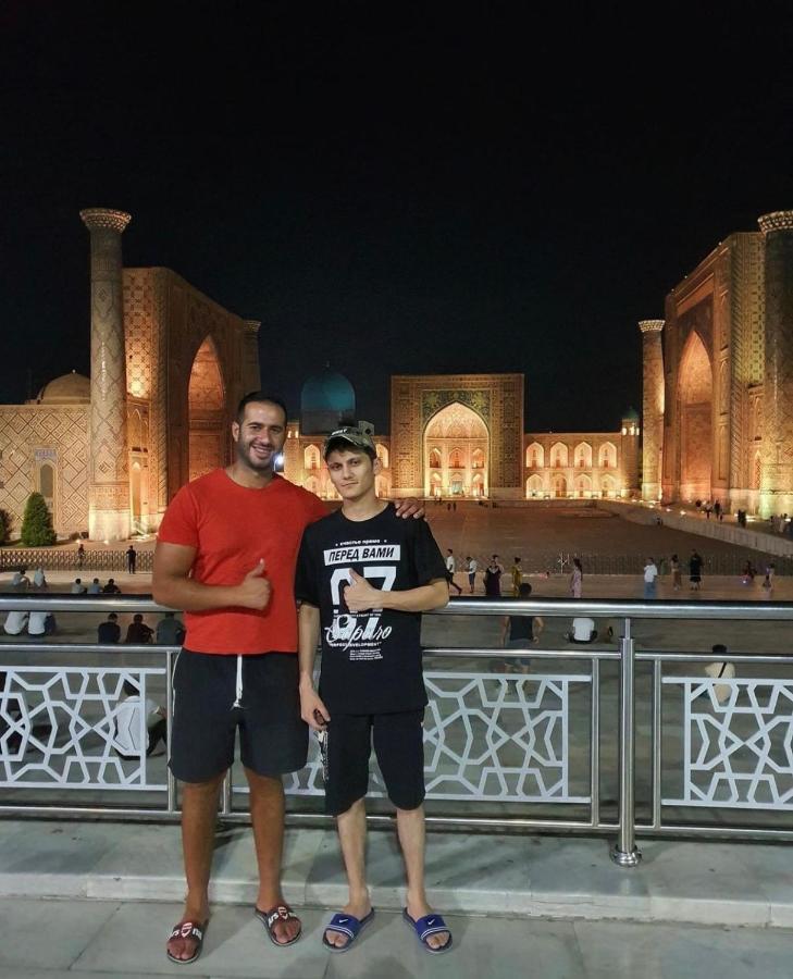 Muharram Homestay In The Neighborhood Of The Registan Square, 家族 ゲストハウス Samarcanda Exterior foto