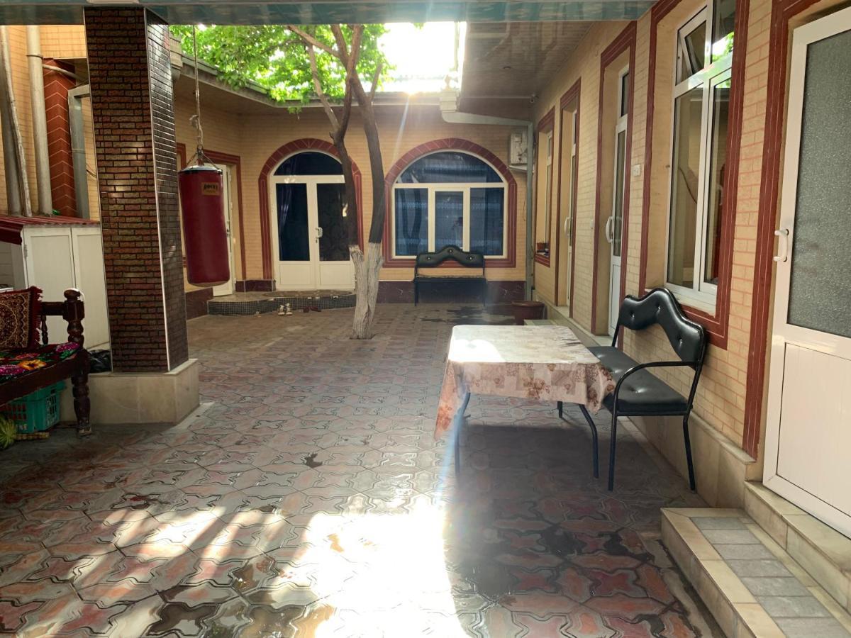 Muharram Homestay In The Neighborhood Of The Registan Square, 家族 ゲストハウス Samarcanda Exterior foto