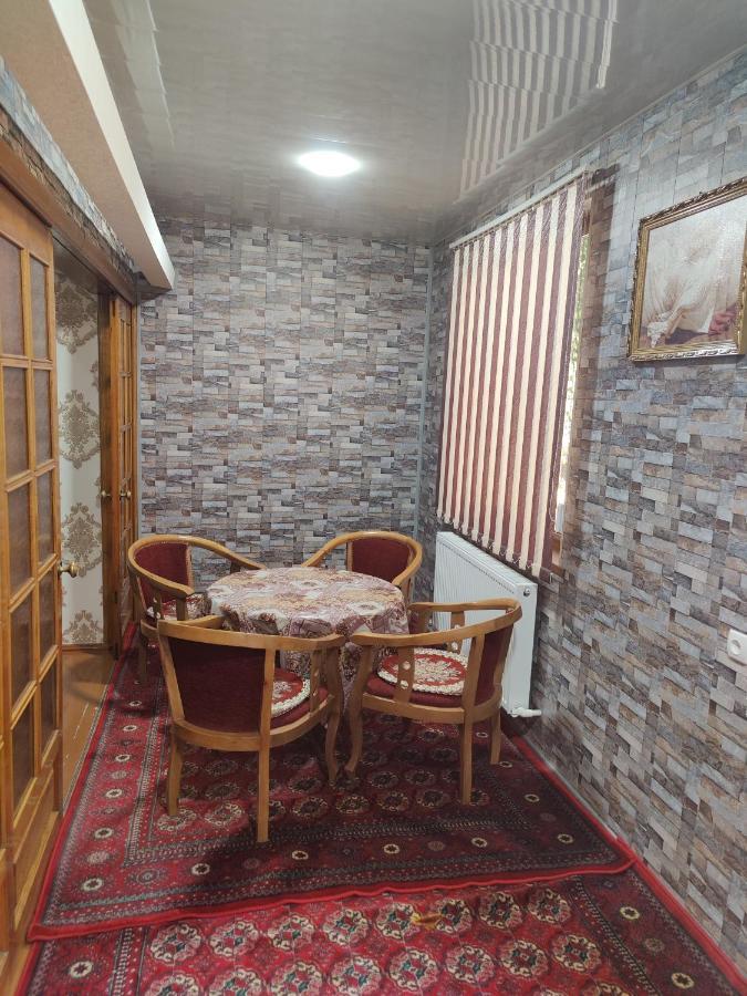 Muharram Homestay In The Neighborhood Of The Registan Square, 家族 ゲストハウス Samarcanda Exterior foto