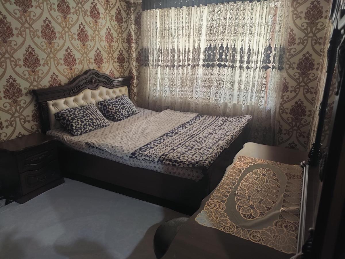 Muharram Homestay In The Neighborhood Of The Registan Square, 家族 ゲストハウス Samarcanda Exterior foto